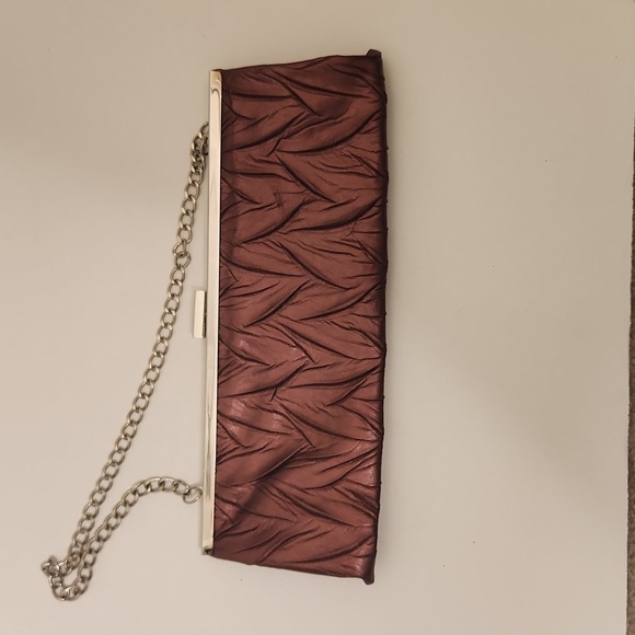 Jessica McClintock Women's Shimmer Burgandy/Rust Crinkle Envelope Purse - Picture 5 of 15